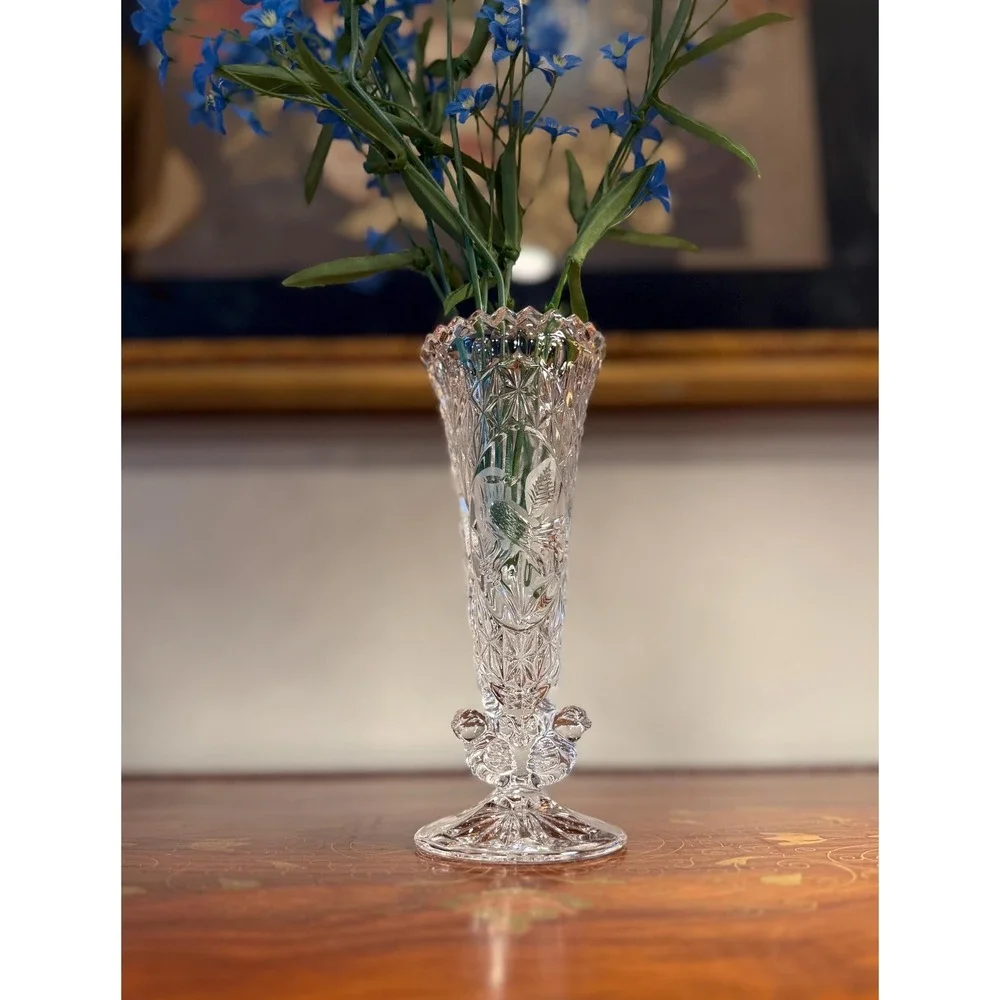 Vintage Hofbauer Byrdes Lead Crystal Bud Vase • Etched Bird Pedestal Vase